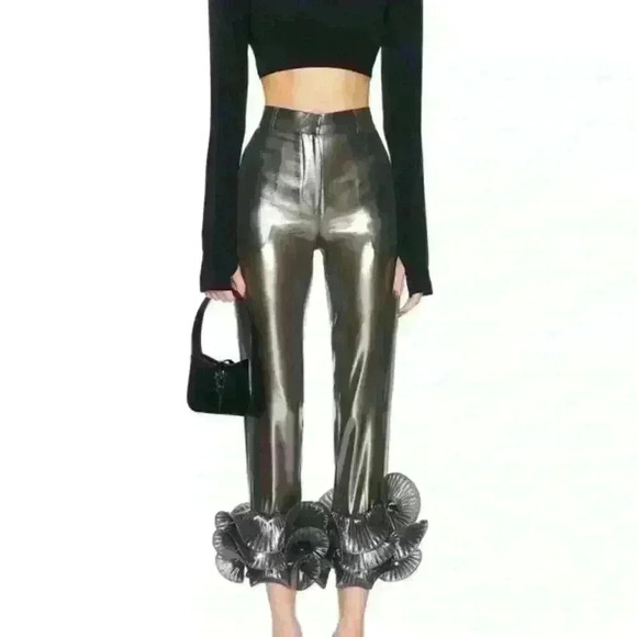 New Arrivals Lilou Ruffle Pants in Rive Droite Size Xtra Small - Picture 10 of 14